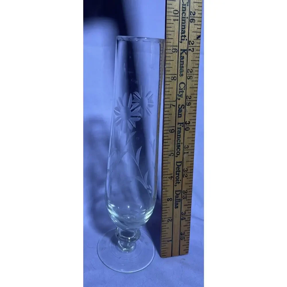 Vintage Footed Etched Daisy Flowers Clear Glass Bud Vase